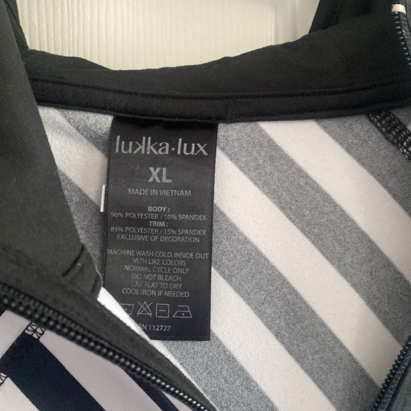 Striped oversized athletic top - Picture 3 of 5